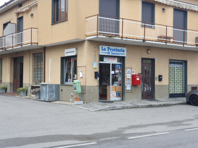 farmaciacastello_02.jpg (245 KB)