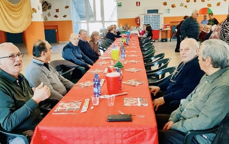 Garbagnate_pranzo_anziani00008.jpg (140 KB)