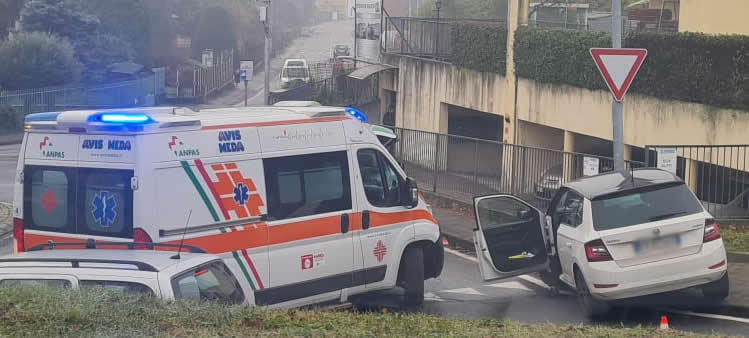 casateauto1.jpg (40 KB)