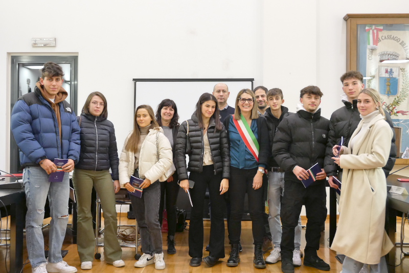 cassago_costituzione_2.jpg (233 KB)