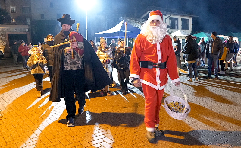 colle_brianza_natale_6.jpg (335 KB)