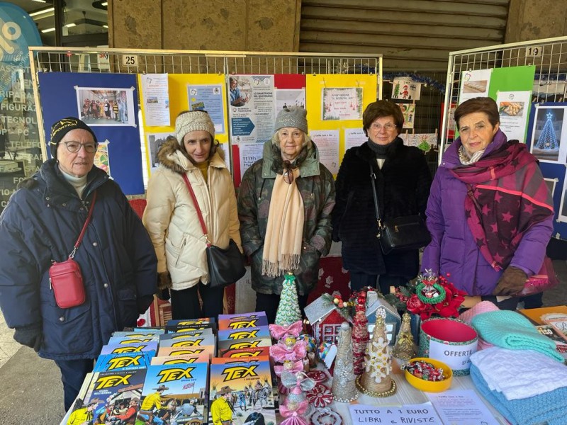 Missaglia__auguri_in_piazza_23_14.jpg (161 KB)
