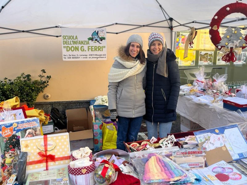Missaglia__auguri_in_piazza_23_8.jpg (142 KB)