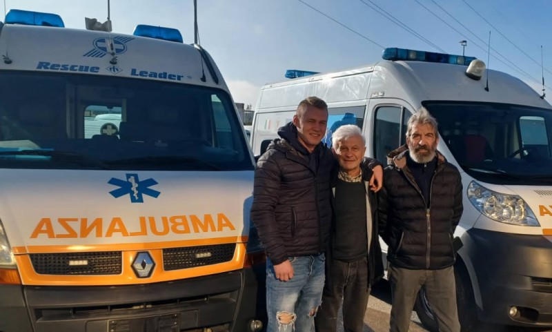 ccc_ambulanze_5.jpg (79 KB)