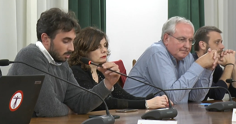 elezioni5.jpg (193 KB)