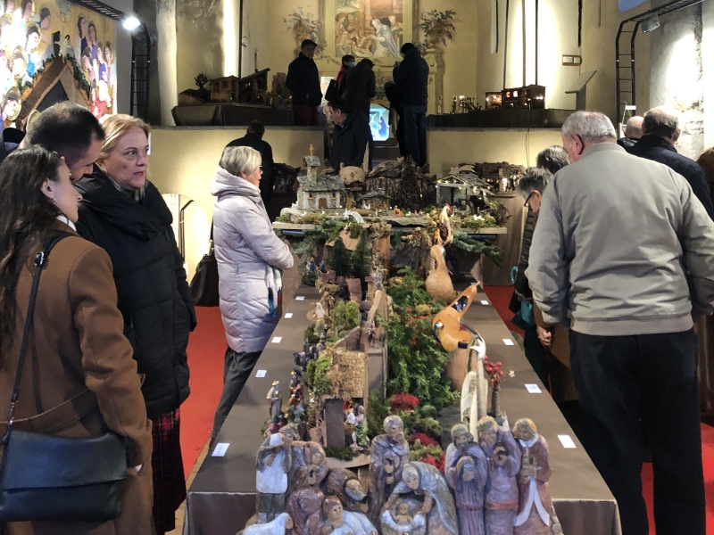 eventinatalebarzano_04def.jpg (401 KB)