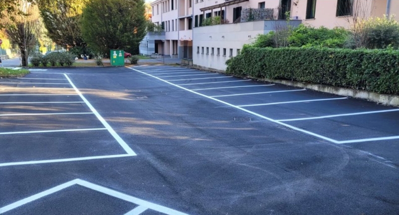 BARZANO_PARCHEGGIO_GARIBALDI.jpg (271 KB)