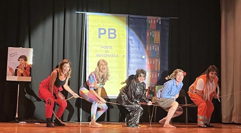 Sirone_teatro00002.jpg (132 KB)