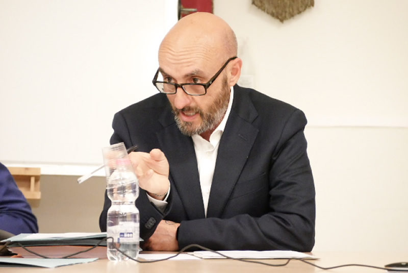 barzano_consiglio1.jpg (86 KB)