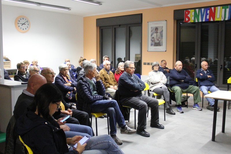 campofiorenzo_assemblea3.jpg (132 KB)