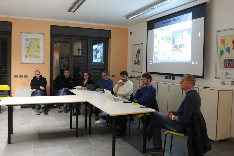 campofiorenzo_assemblea4.jpg (112 KB)