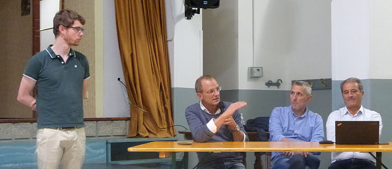 valapertaassemblea5.jpg (54 KB)