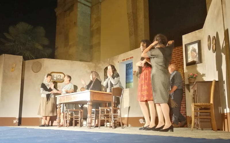 Bosisio_teatro00006.jpg (54 KB)