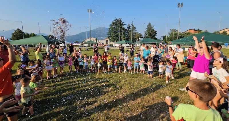Rogeno_bimbi_festa00008.jpeg (91 KB)
