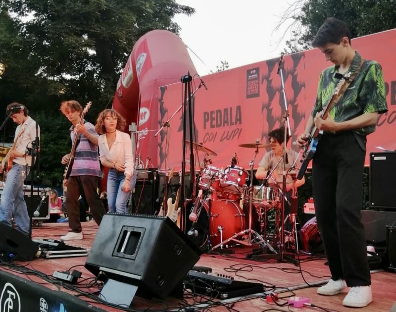 Vaeva_Band_-4.jpg (138 KB)