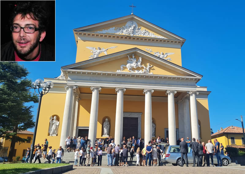 funerali_andrea4.jpg (92 KB)