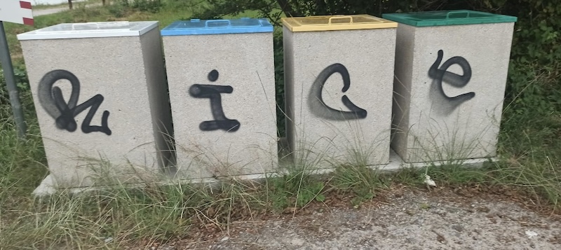 Annone_vandalismi00003.jpg (142 KB)