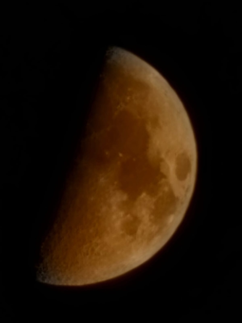 Foto_luna00001.JPG (56 KB)