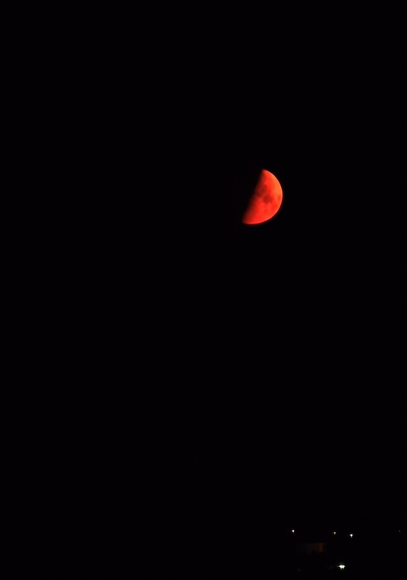 Foto_luna00002.JPG (40 KB)