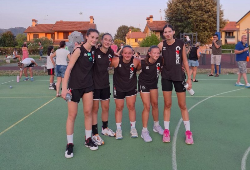 Missaglia__basket_contra_2.JPG (94 KB)