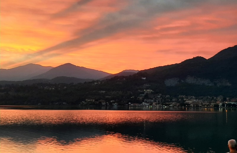 Pusiano_tramonto00005.JPG (108 KB)