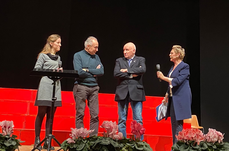 casatenovo_premiopace15.jpg (99 KB)