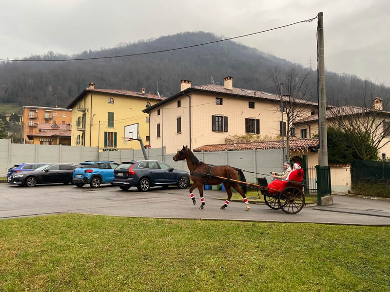 castello_natale1.jpg (89 KB)