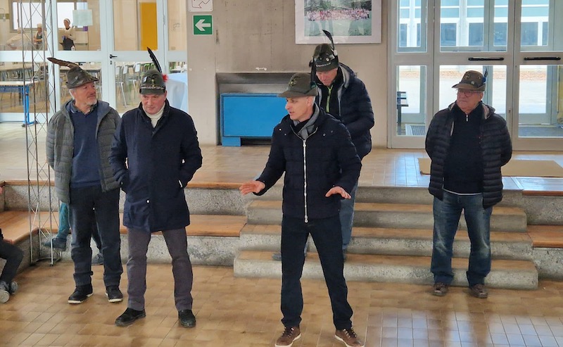 Nibionno_alpini_scuola00001.JPG (117 KB)