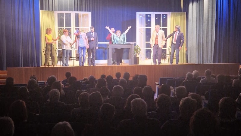 Nibionno_teatro00003.jpeg (87 KB)
