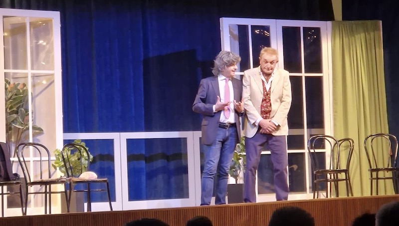 Nibionno_teatro00005.jpeg (98 KB)
