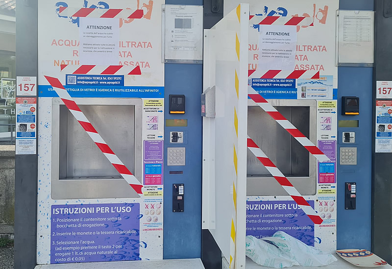 casatenovocasaacqua1.jpg (145 KB)