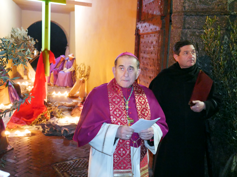 oggiono_delpini_via_crucis_3.jpg (614 KB)