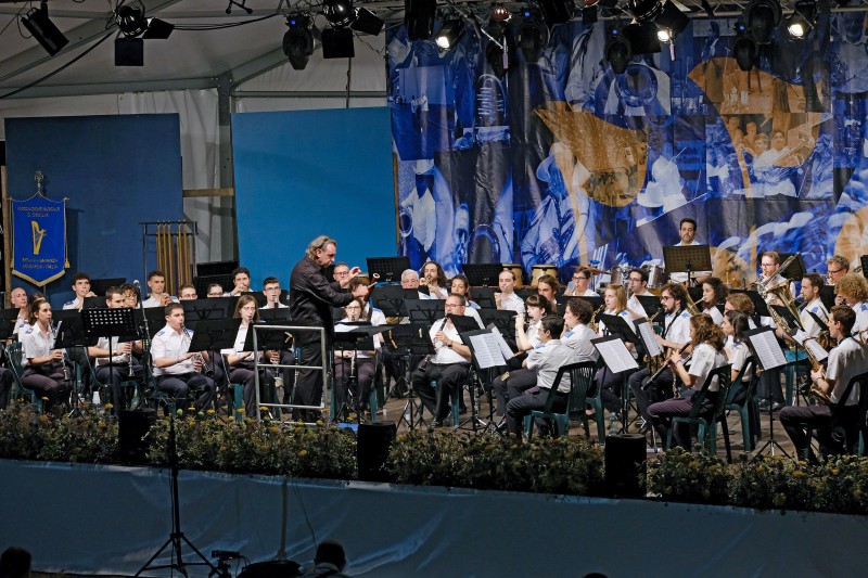 Banda_Besana.jpg (143 KB)