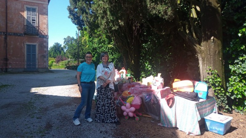 Sirtori__mercatino_due_4.JPG (112 KB)