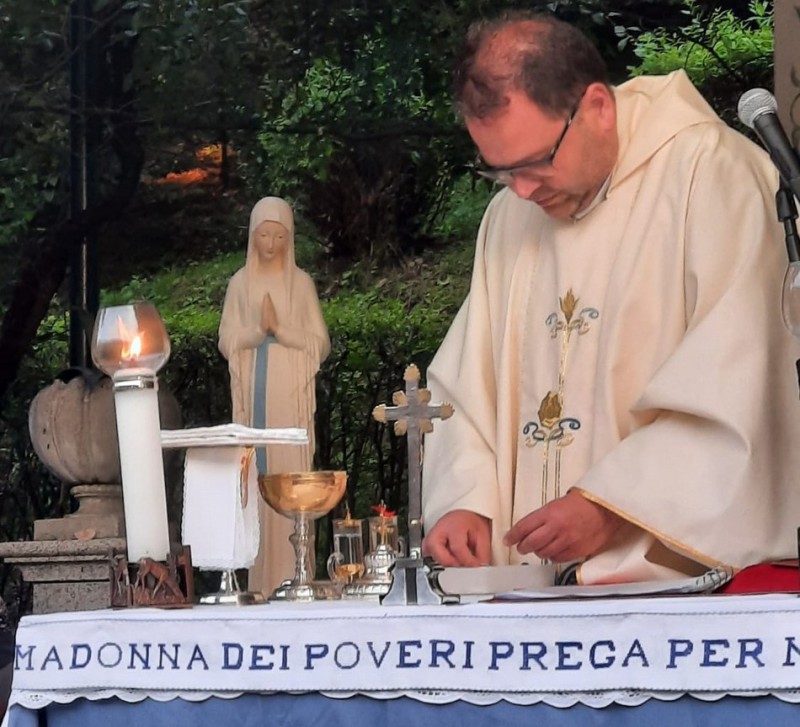 Edicola_Madonna_Sirtori_4.JPG (128 KB)