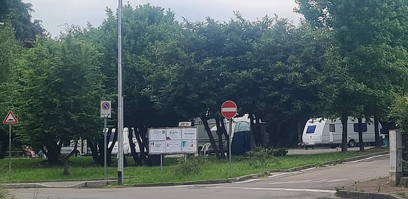 barzanocamper.jpg (55 KB)
