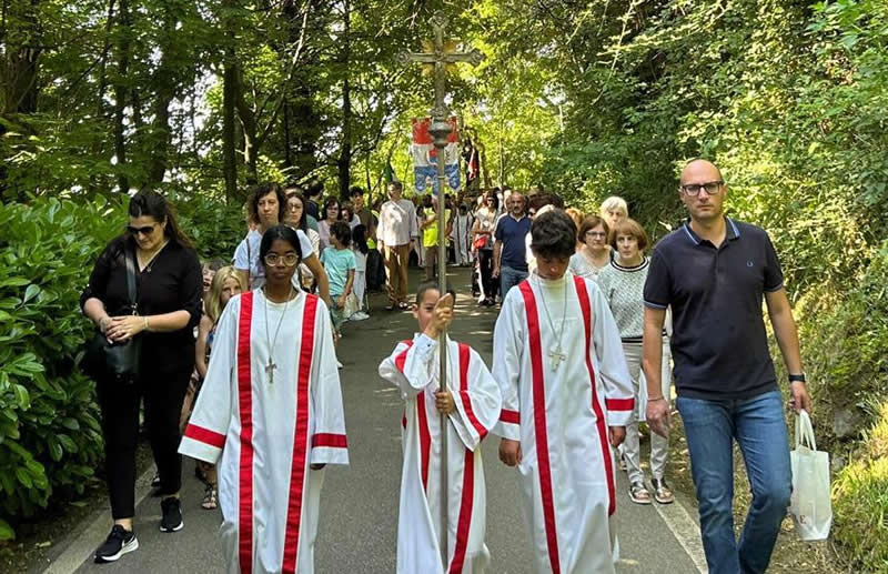 collesasso4.jpg (109 KB)