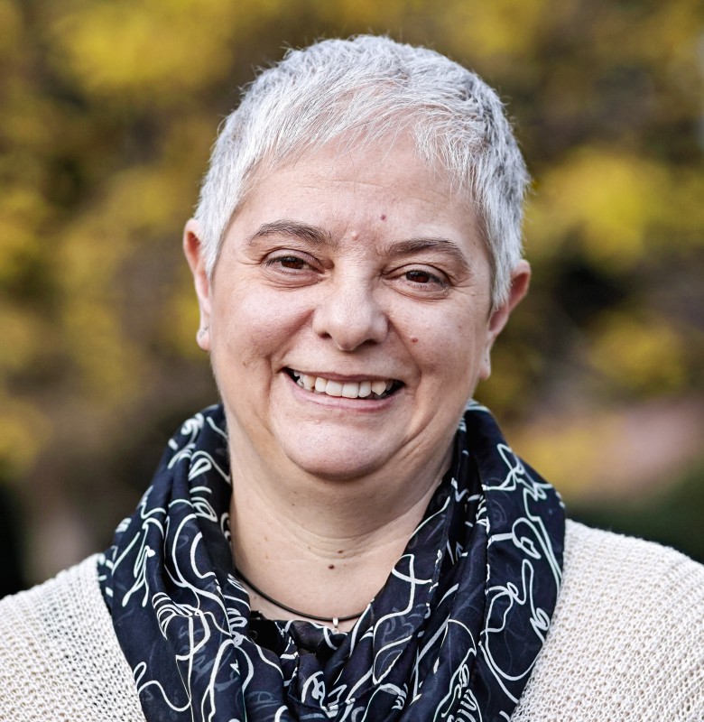 Comeglio_Elisabetta.jpg (147 KB)