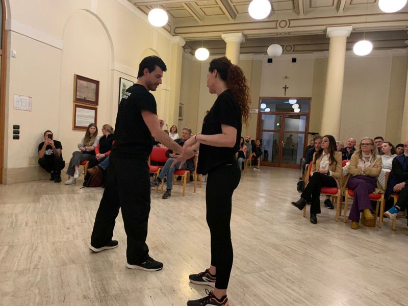 KravMaga6.jpeg (100 KB)