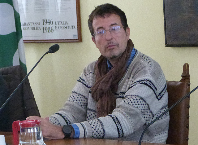 casatenovotrasparenza1.jpg (258 KB)