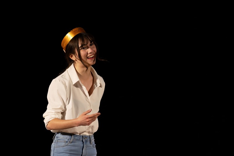 gandhi_noiantigone00009.jpg (59 KB)