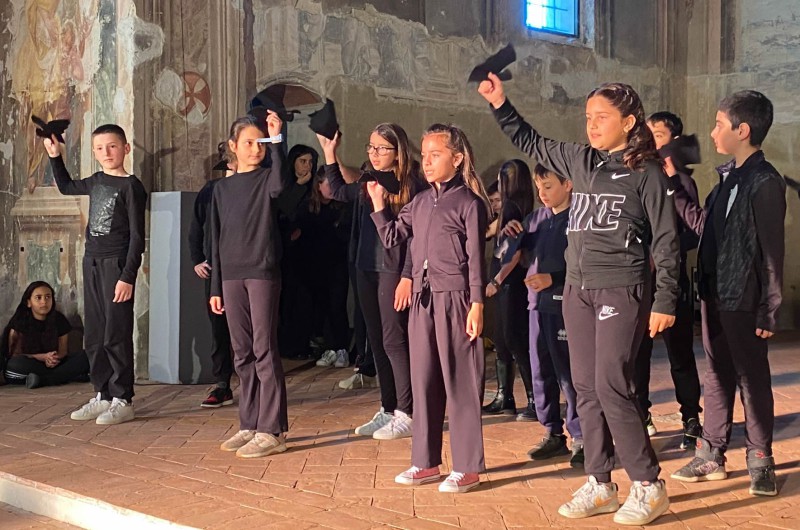 missaglia_progettoteatro__7_.jpeg (125 KB)