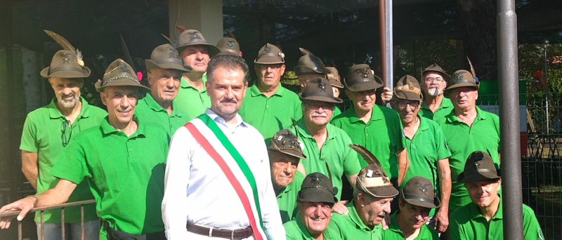 alpini-Barzago2-1300x556.jpeg (82 KB)