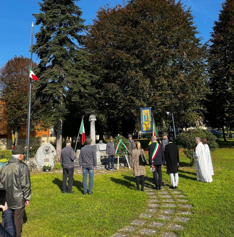 dolzago_4novembre1.jpg (254 KB)