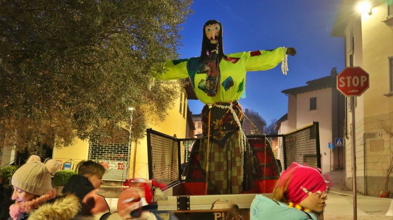 Bulciago__giubiana_24_2.JPG (107 KB)