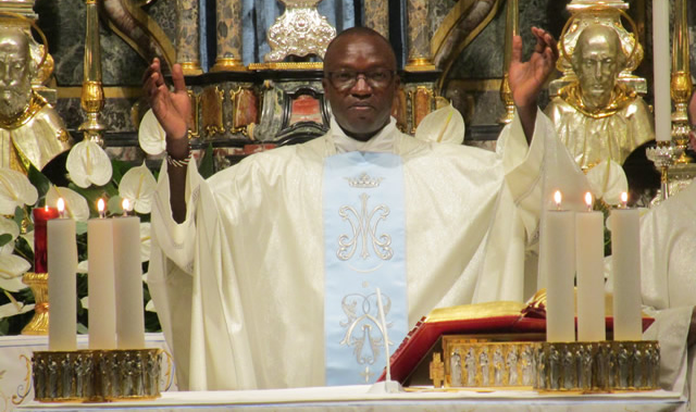 padrestephen.jpg (185 KB)