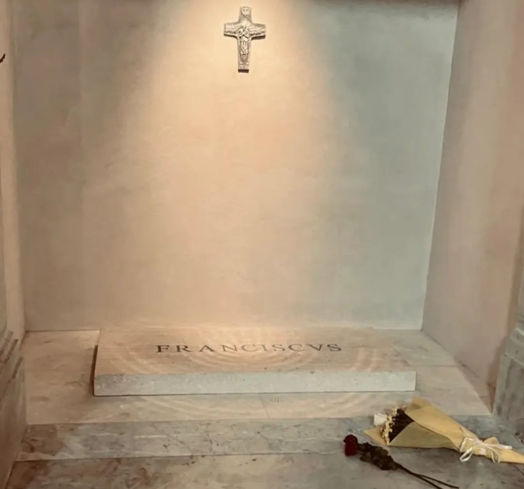 AnnuncioFiaccolataPapa__5_.jpg (314 KB)