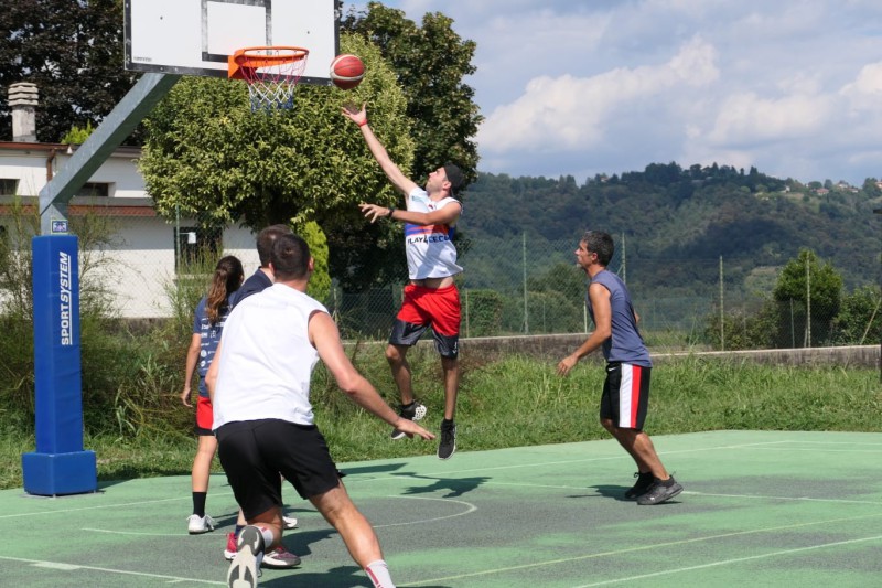 Contra_torneo_Stefano.JPG (127 KB)