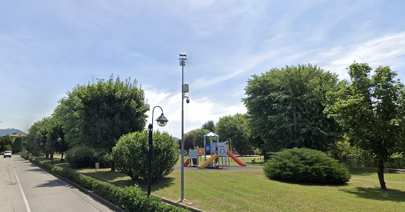 Garbagnate_parco_aceri3.jpg (140 KB)