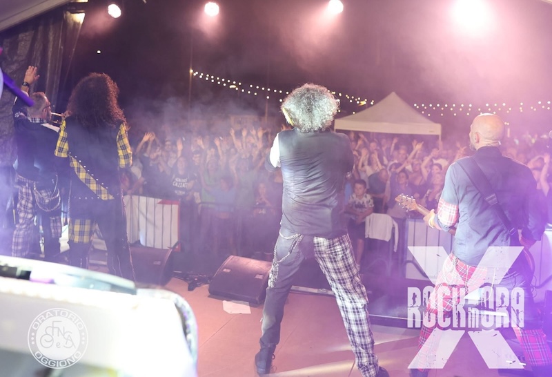 Oggiono_rock4.jpg (131 KB)